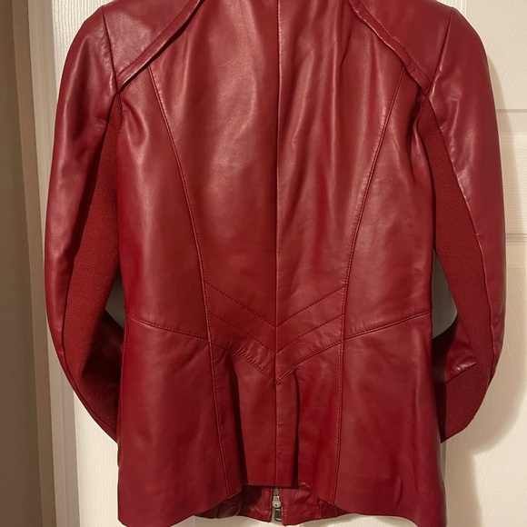Danier - Genuine red leather jacket - Picture 2 of 6